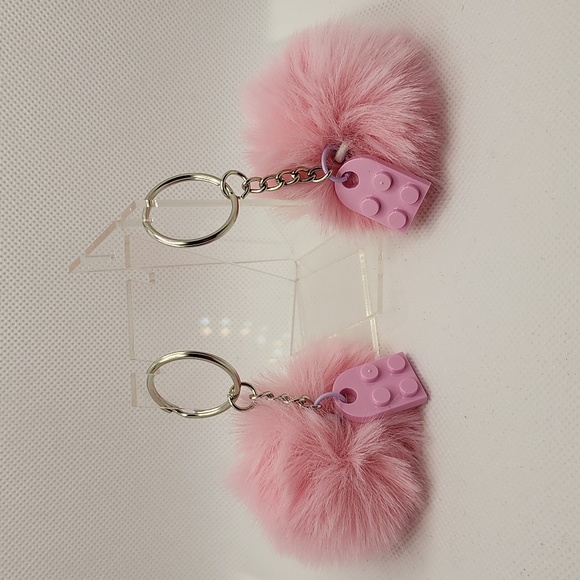 Best Friends Keychain - Picture 2 of 3